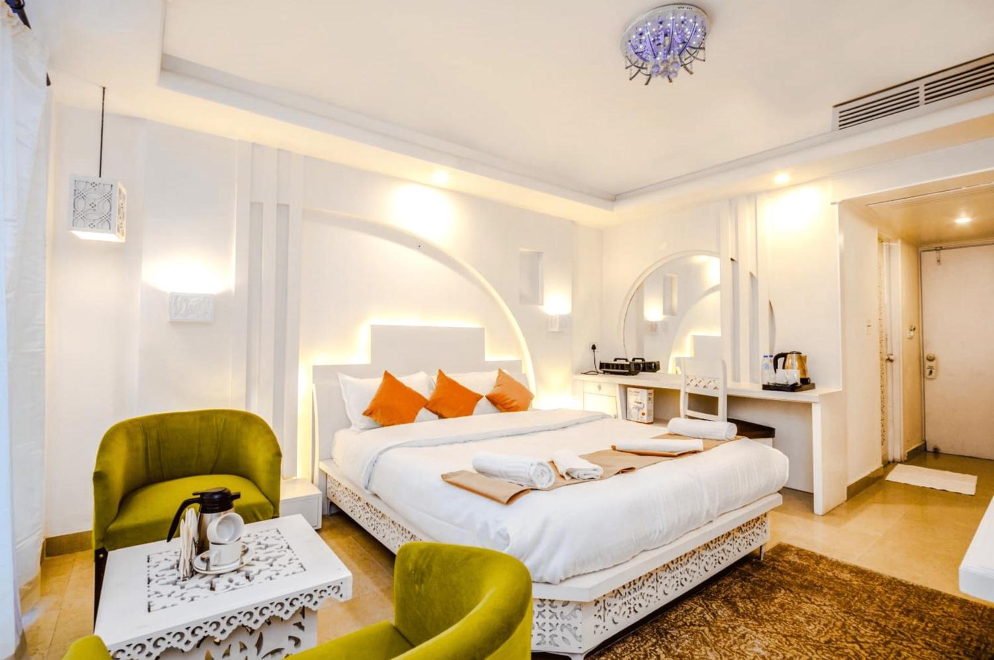 Hotel Snow Princess Manāli Buitenkant foto