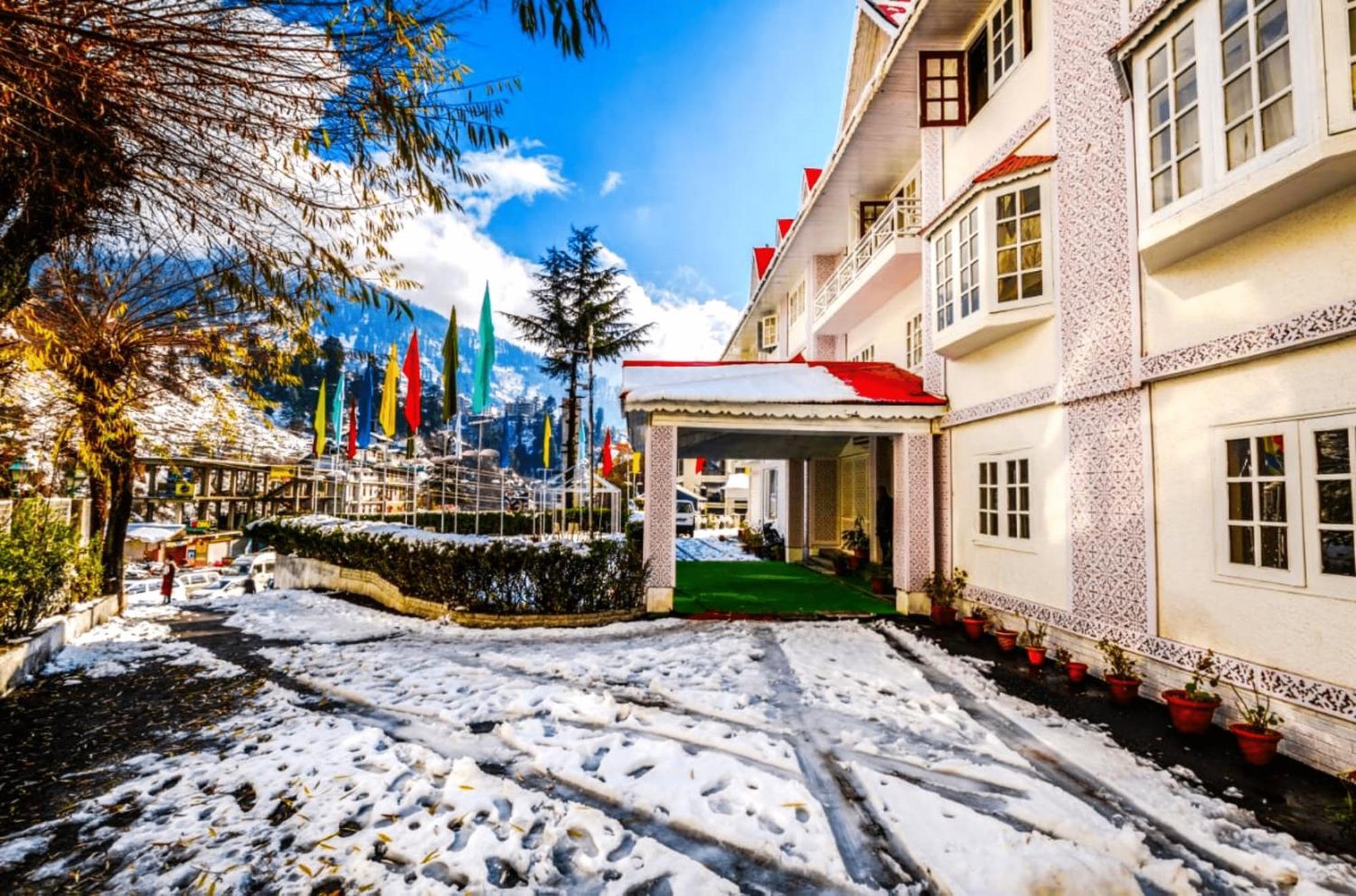 Hotel Snow Princess Manāli Buitenkant foto