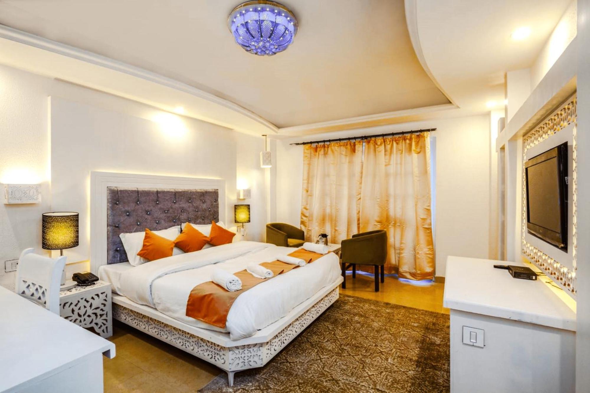 Hotel Snow Princess Manāli Buitenkant foto
